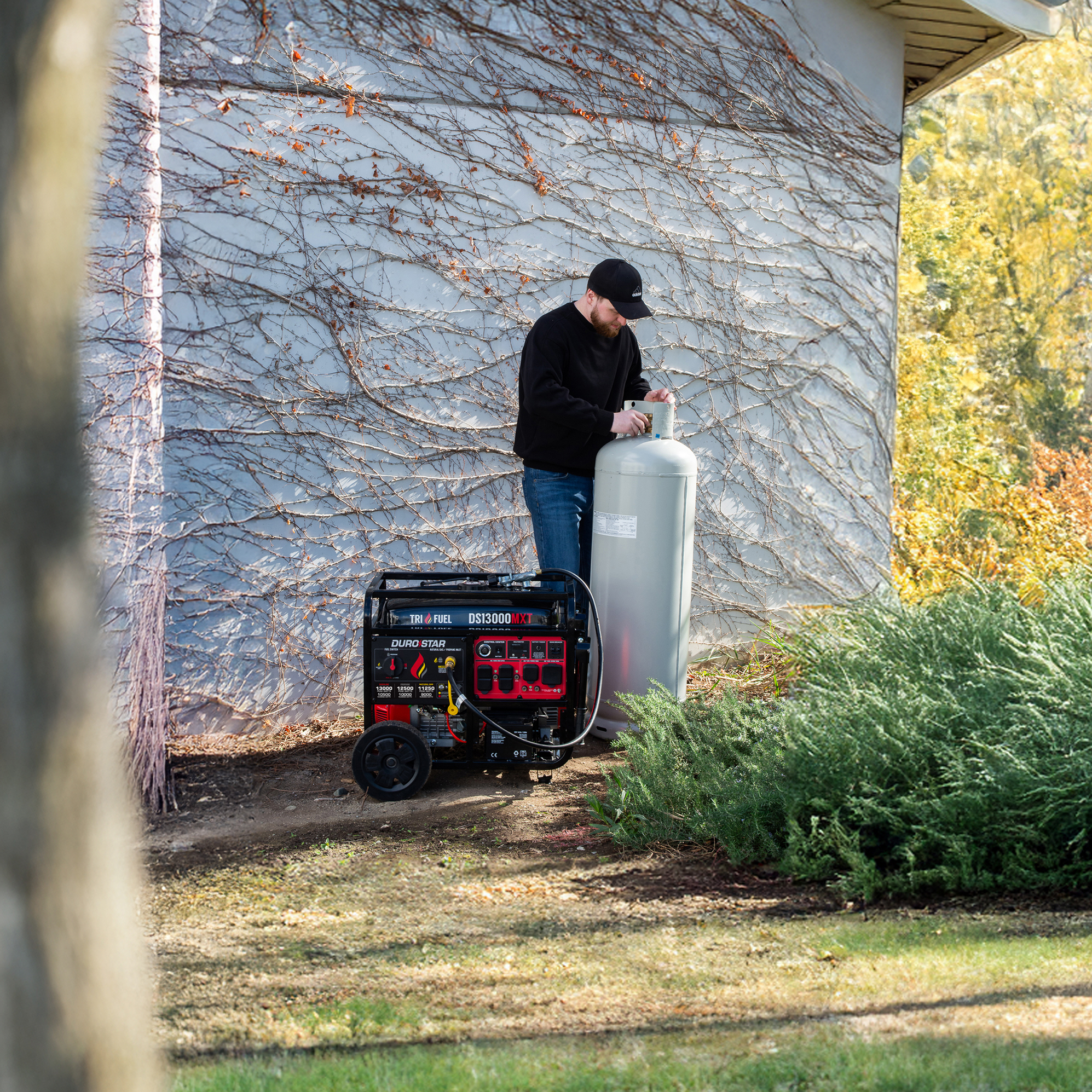 DuroStar DS13000MXT 13,000W/10,500W 500cc Electric Start Tri Fuel Port ...